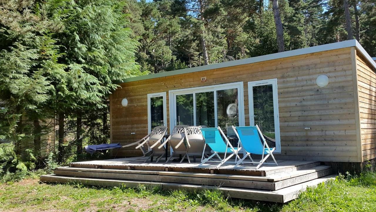 Camping Domaine Du Lac Chambon Murol Exterior photo